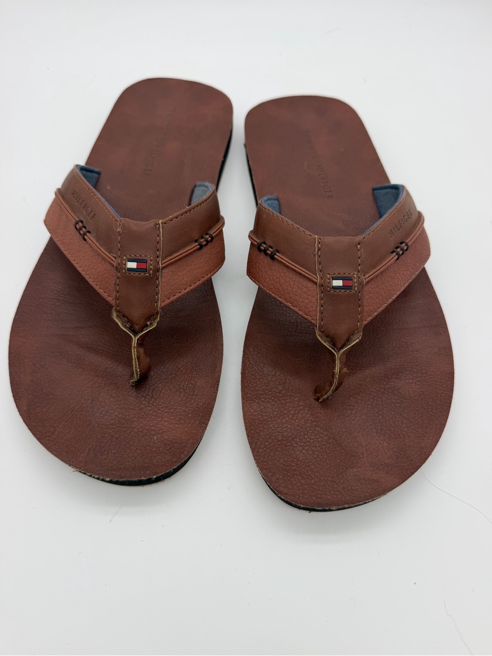 Tommy Hilfiger Brown Leather Men’s Flip Flop Sandals with Flag Accent